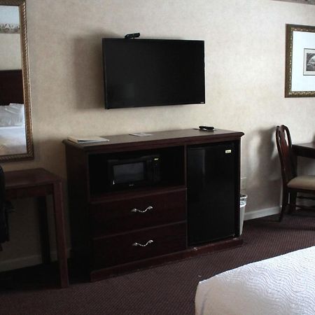 Shiretown Inn & Suites Houlton Εξωτερικό φωτογραφία