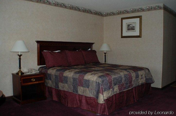 Shiretown Inn & Suites Houlton Δωμάτιο φωτογραφία