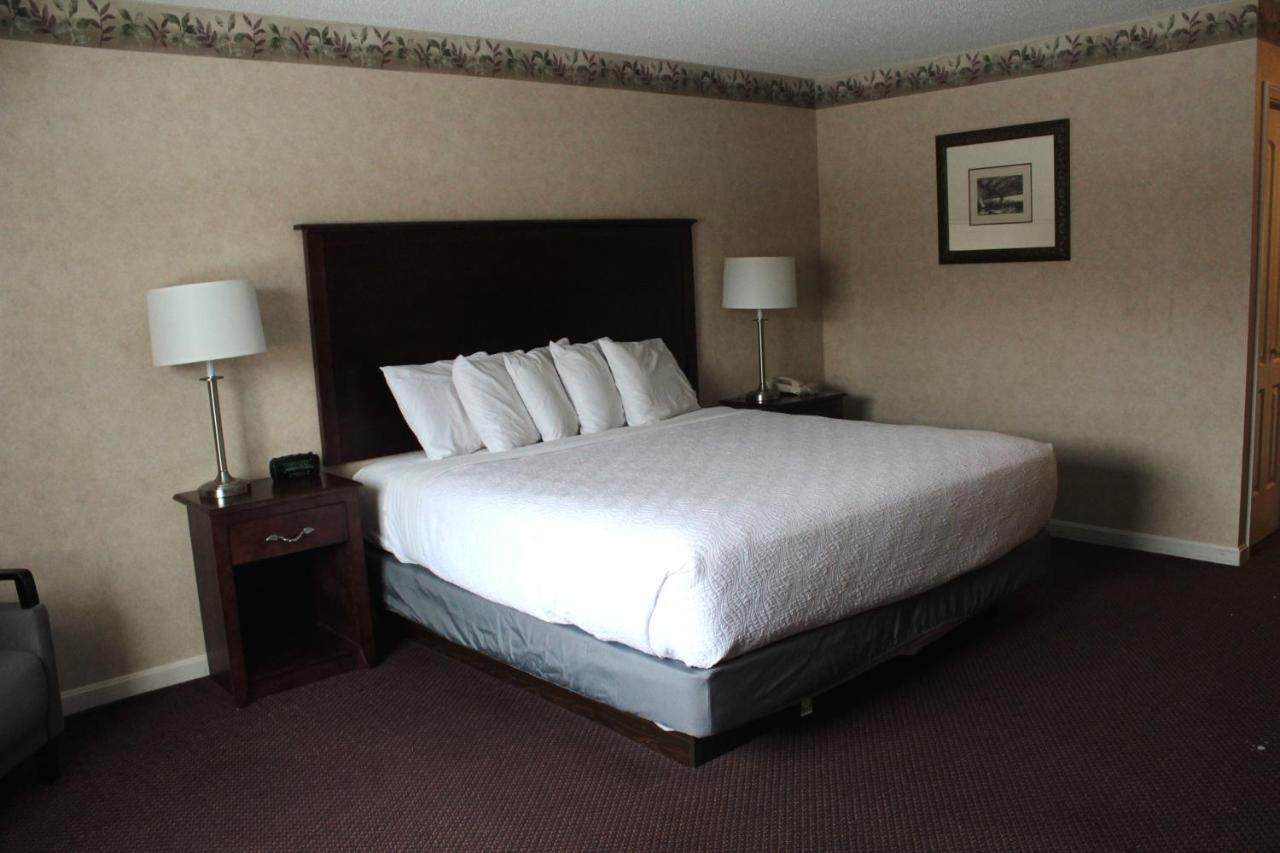 Shiretown Inn & Suites Houlton Εξωτερικό φωτογραφία